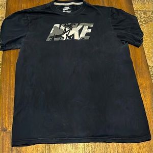 Nike t-shirt